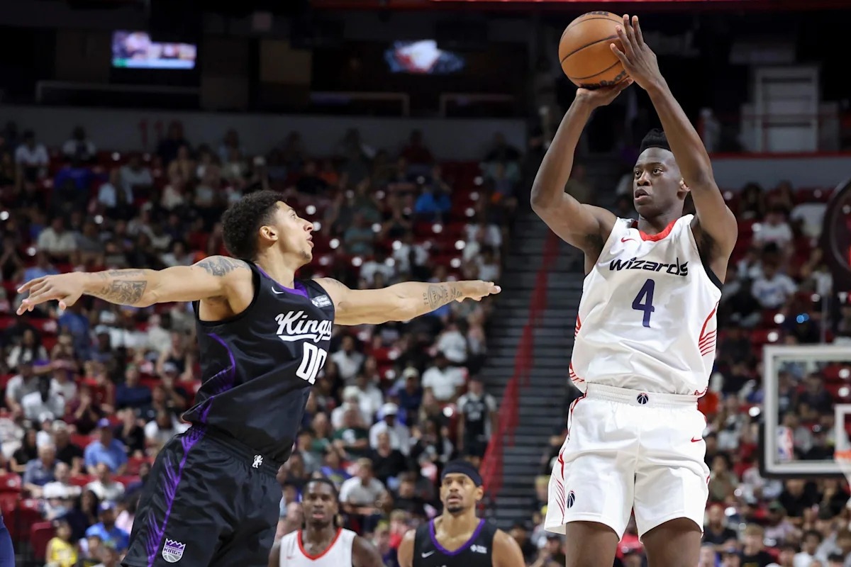 SB Nation 反应：AJ·迪班察是否应该获得更多出场时间？