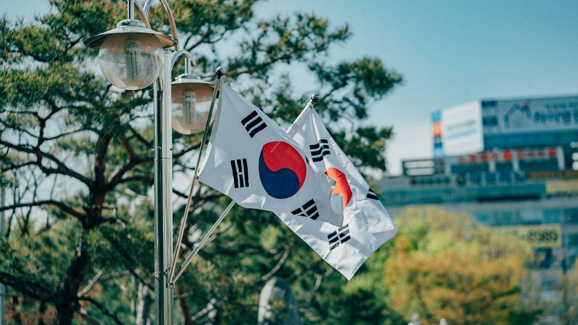 比特币逼近64,000美元，韩国芯片股创纪录暴跌但加密货币未受影响